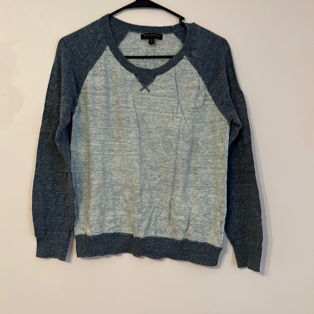 Banana Republic Factory M long sleeved top